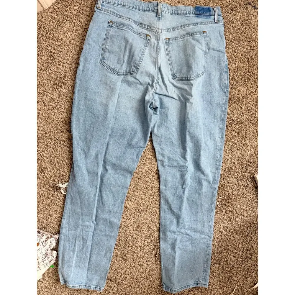 Abercrombie & Fitch brand abercrombie